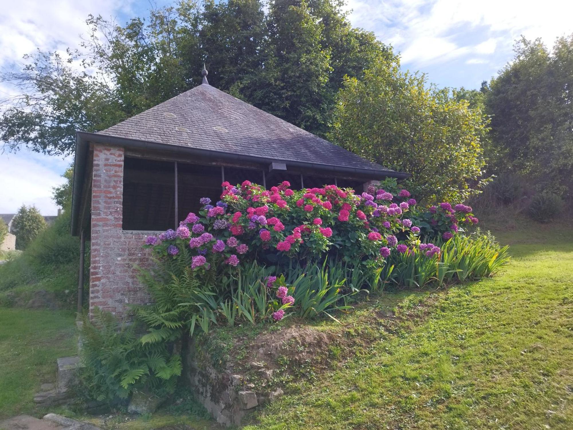 Chalet Des Roches Roche D'Oetre Suisse Normande Saint-Philbert-sur-Orne Экстерьер фото
